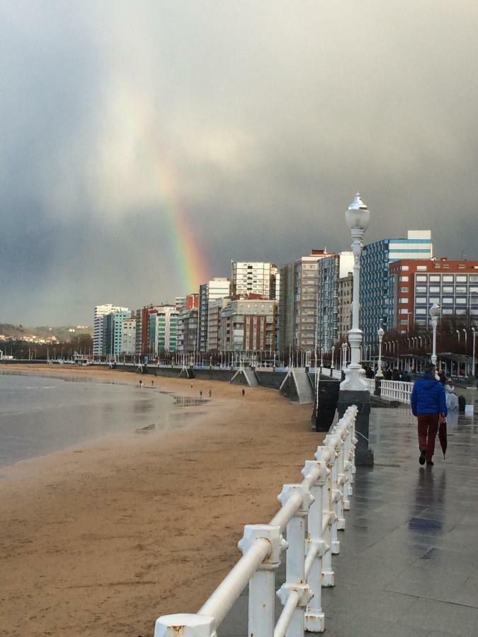 Vivienda en Gijon frente al mar Villa Eksteriør bilde