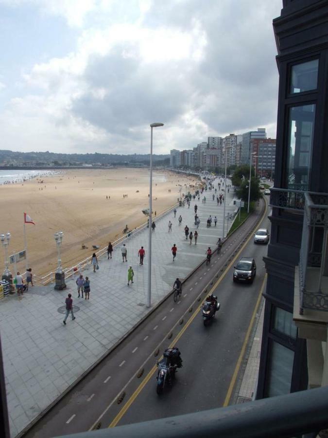 Vivienda en Gijon frente al mar Villa Eksteriør bilde