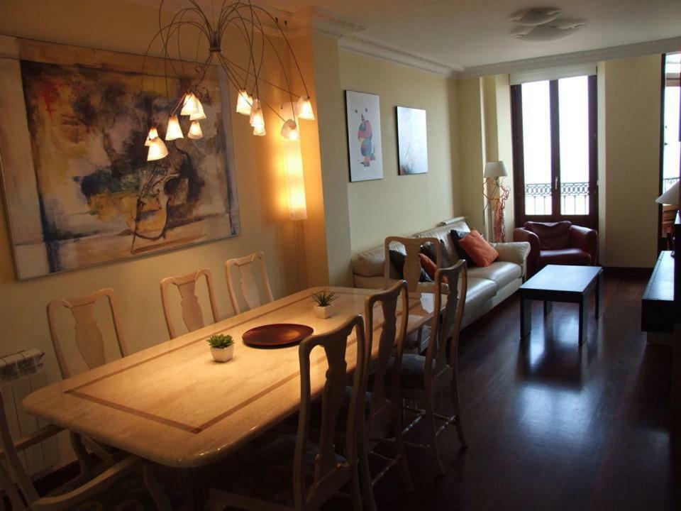 Vivienda en Gijon frente al mar Villa Eksteriør bilde